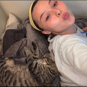 Meet your Posher, Caroline